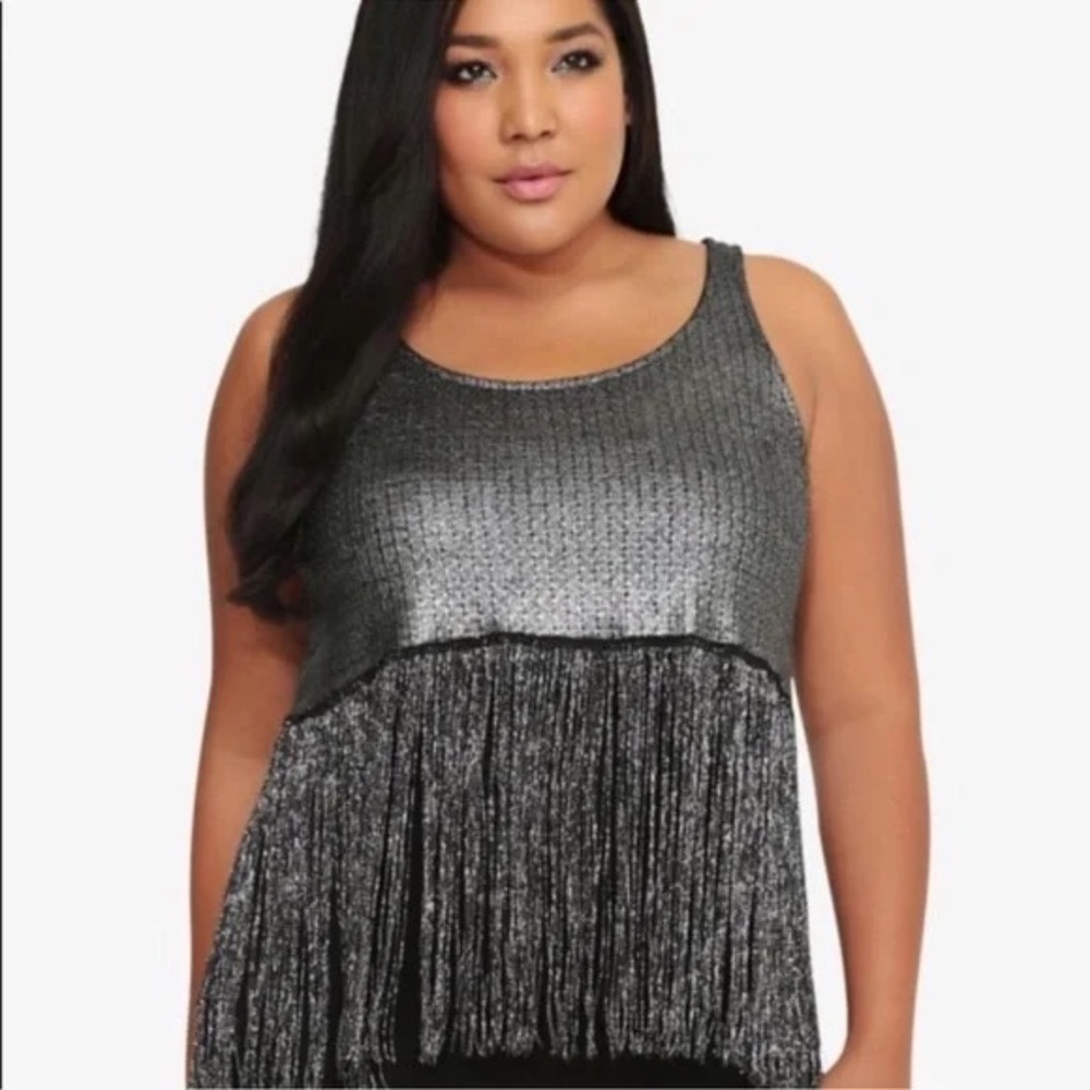 Torrid Metallic Sleeveless Fringe Cropped Top, size 1 (14/16)